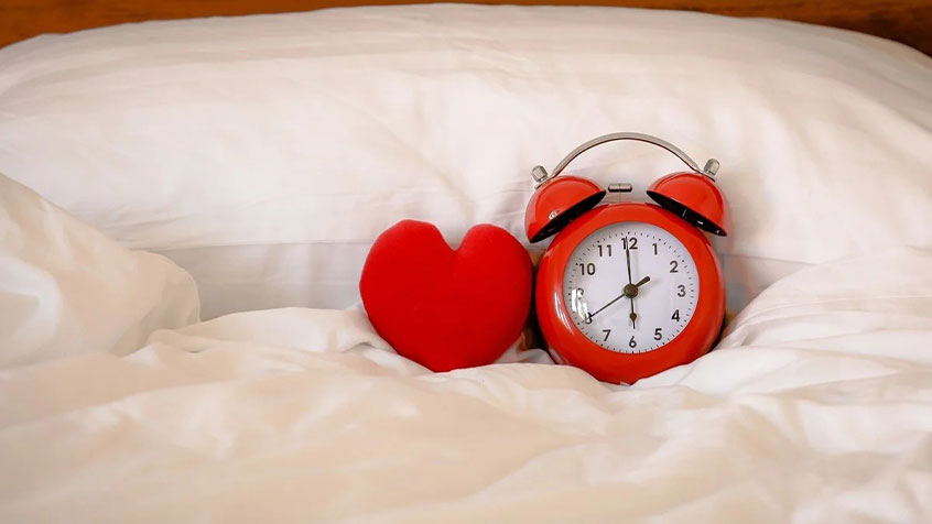 Read more about the article Impact of Sleep on your Heart Health. How to get the rest your Heart Deserves?