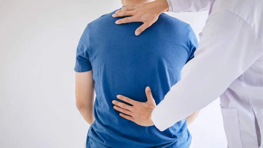 Read more about the article How Orthopaedic Specialists Treat Back Pain and Spine Issues?